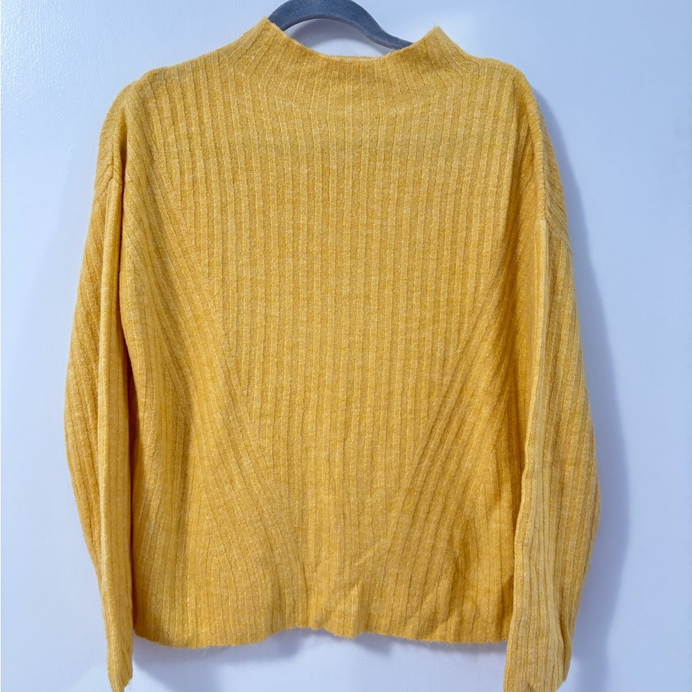 Old Navy Yellow Ribbed Women's Turtleneck Sweater